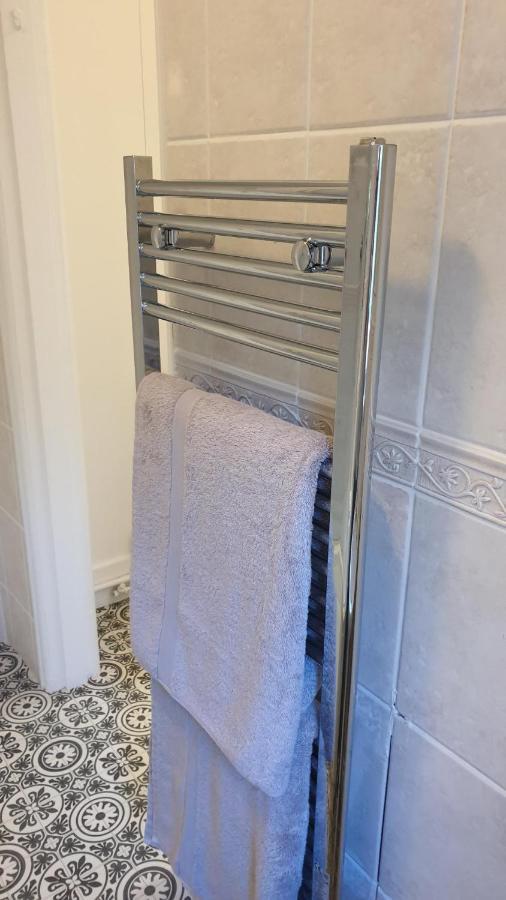 Beautiful Garden Apartment In Leafy St Leonards 5 Mins To Beach Dış mekan fotoğraf