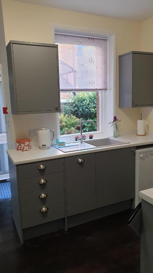 Beautiful Garden Apartment In Leafy St Leonards 5 Mins To Beach Dış mekan fotoğraf